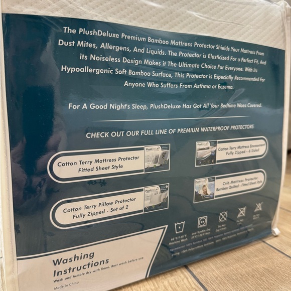 NWT King Size Waterproof Bamboo Mattress Protector - Picture 2 of 2